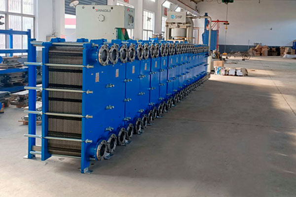 板式換熱器板片拆洗維修通常比較方便